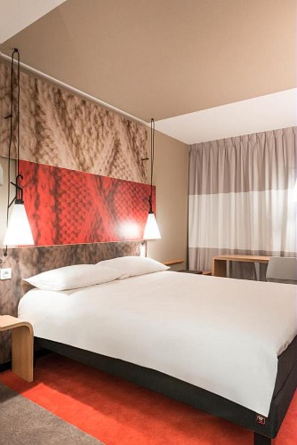 Ibis Bordeaux Centre - Gare Saint-Jean Hotel Екстериор снимка