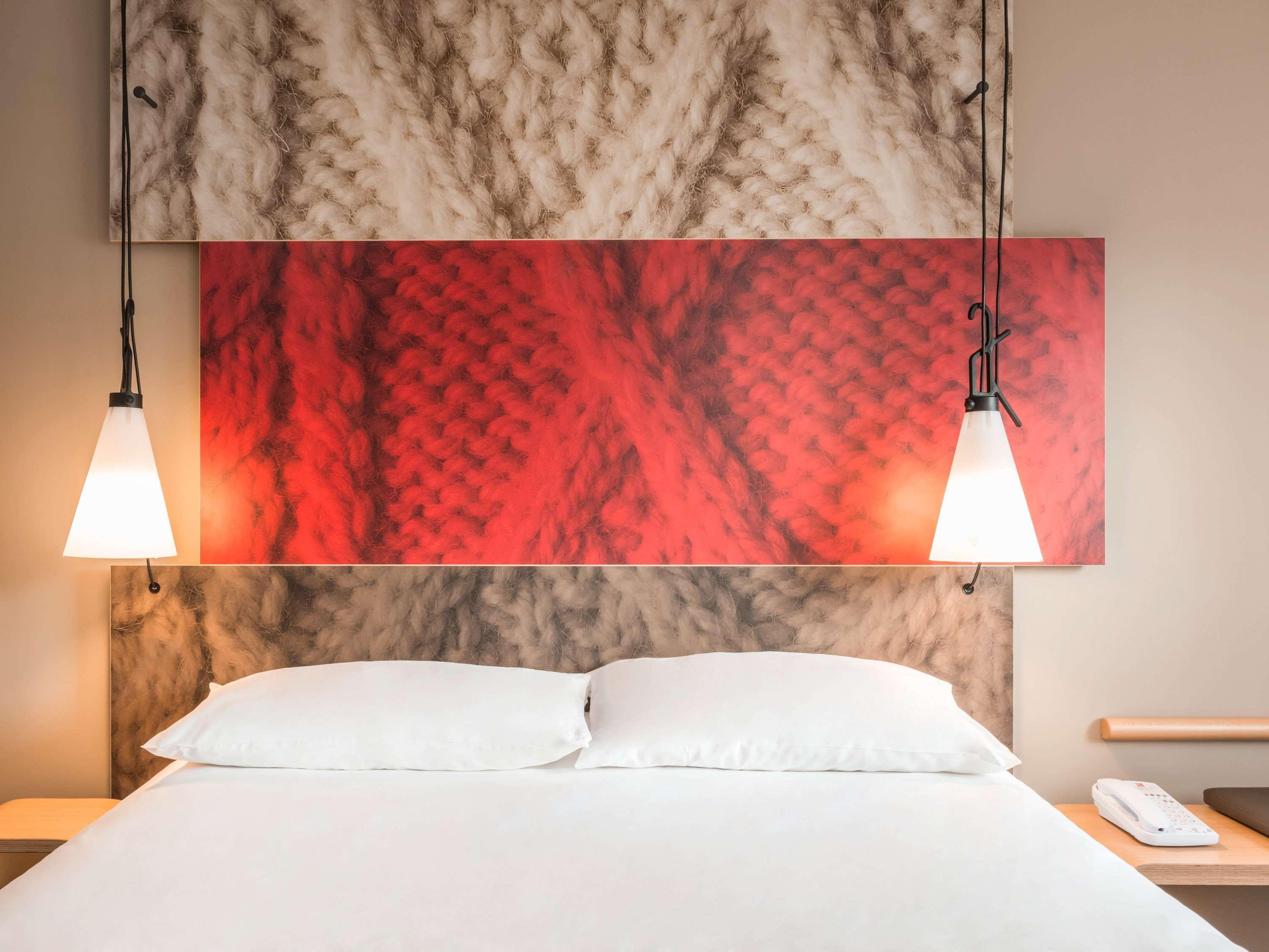 Ibis Bordeaux Centre - Gare Saint-Jean Hotel Екстериор снимка