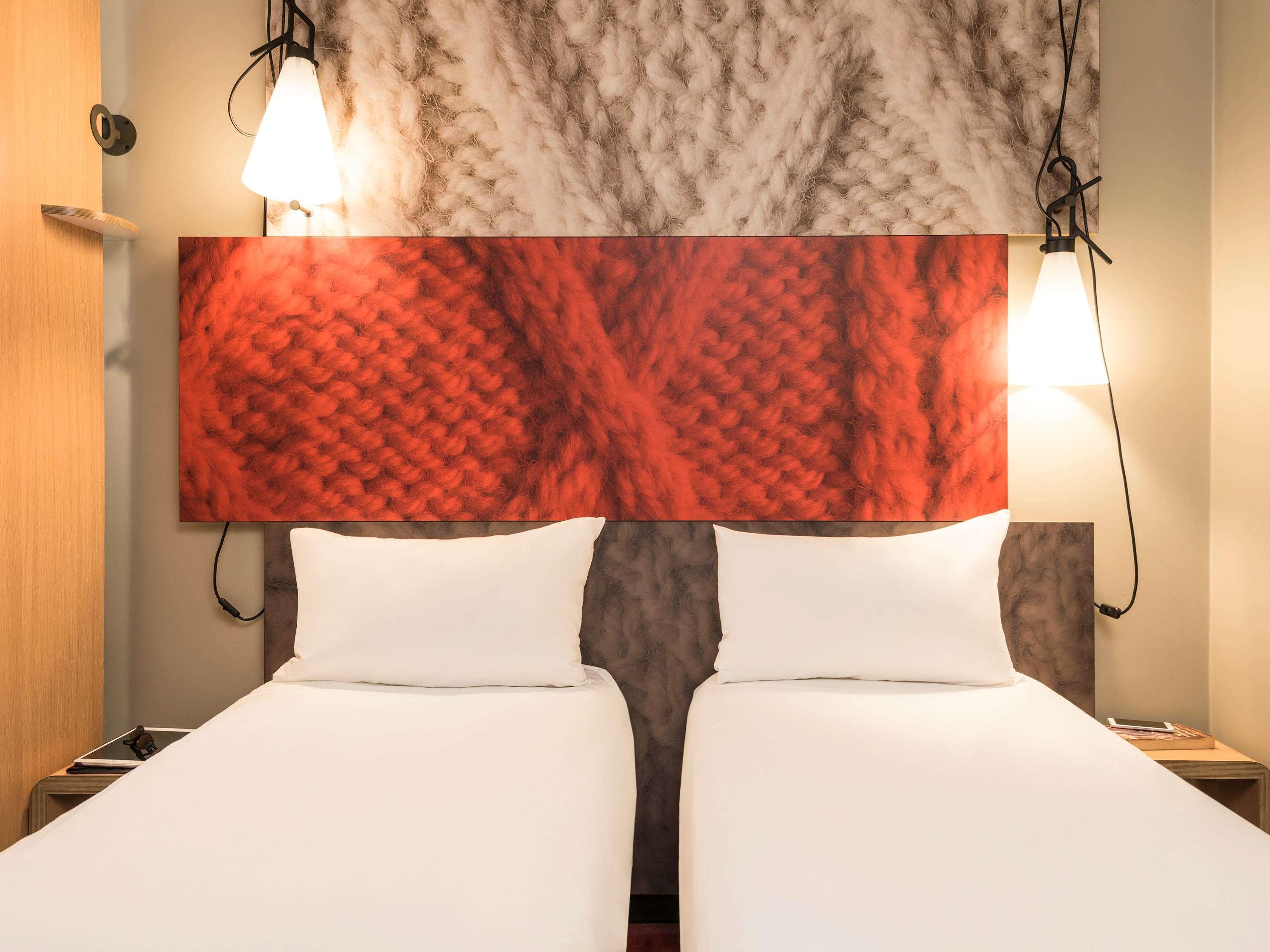 Ibis Bordeaux Centre - Gare Saint-Jean Hotel Екстериор снимка