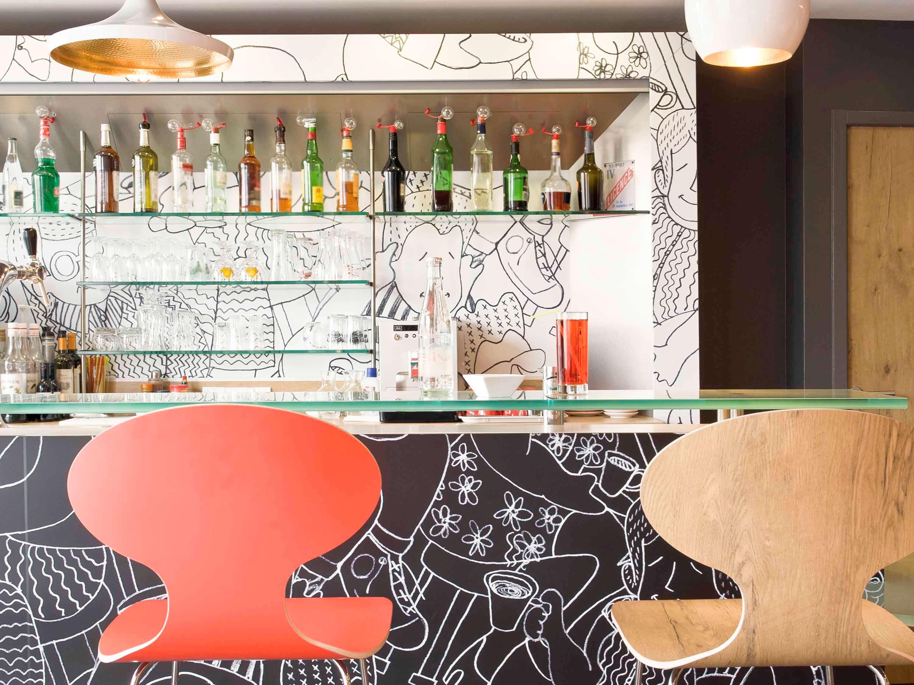 Ibis Bordeaux Centre - Gare Saint-Jean Hotel Екстериор снимка