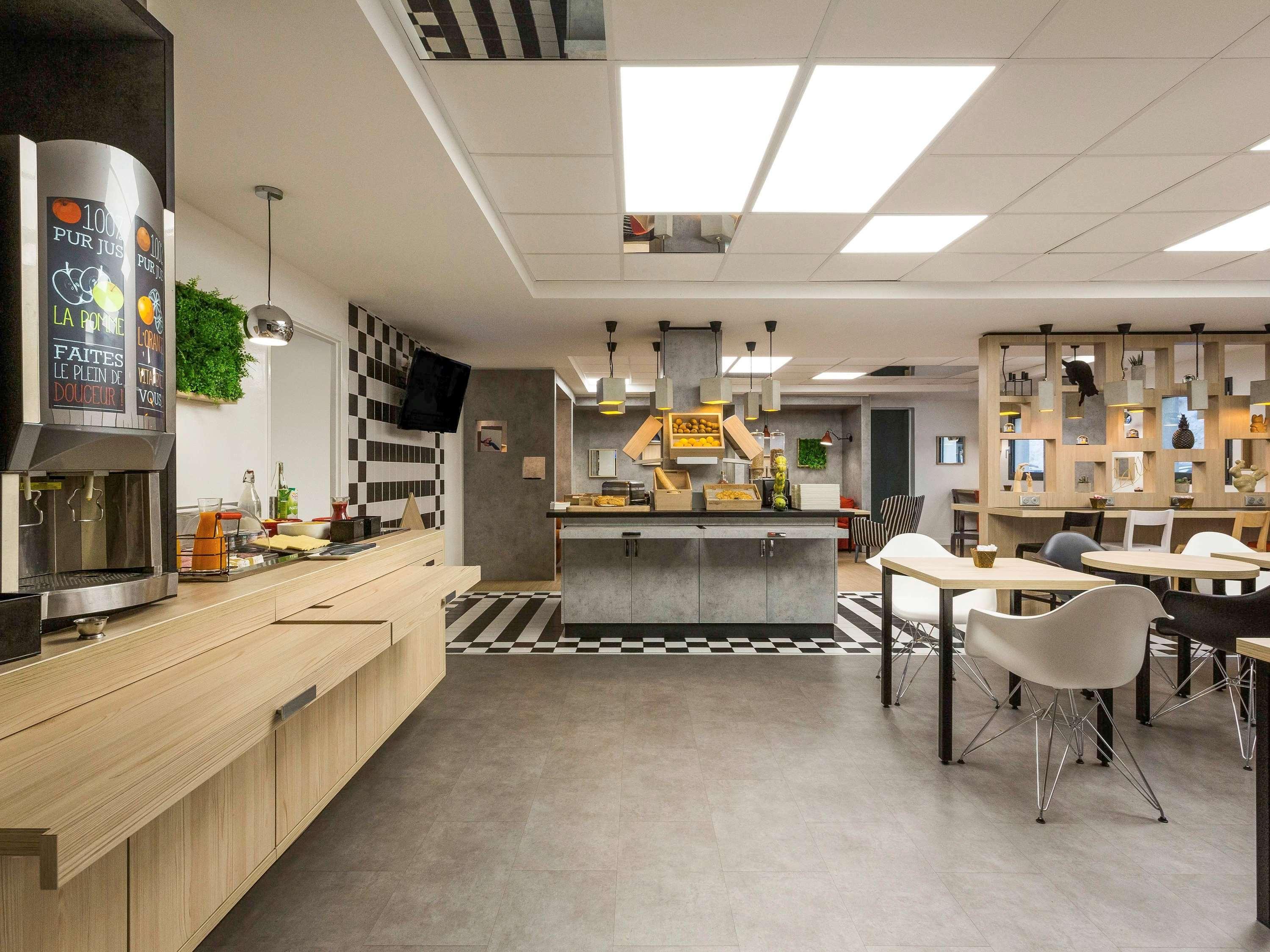 Ibis Bordeaux Centre - Gare Saint-Jean Hotel Екстериор снимка