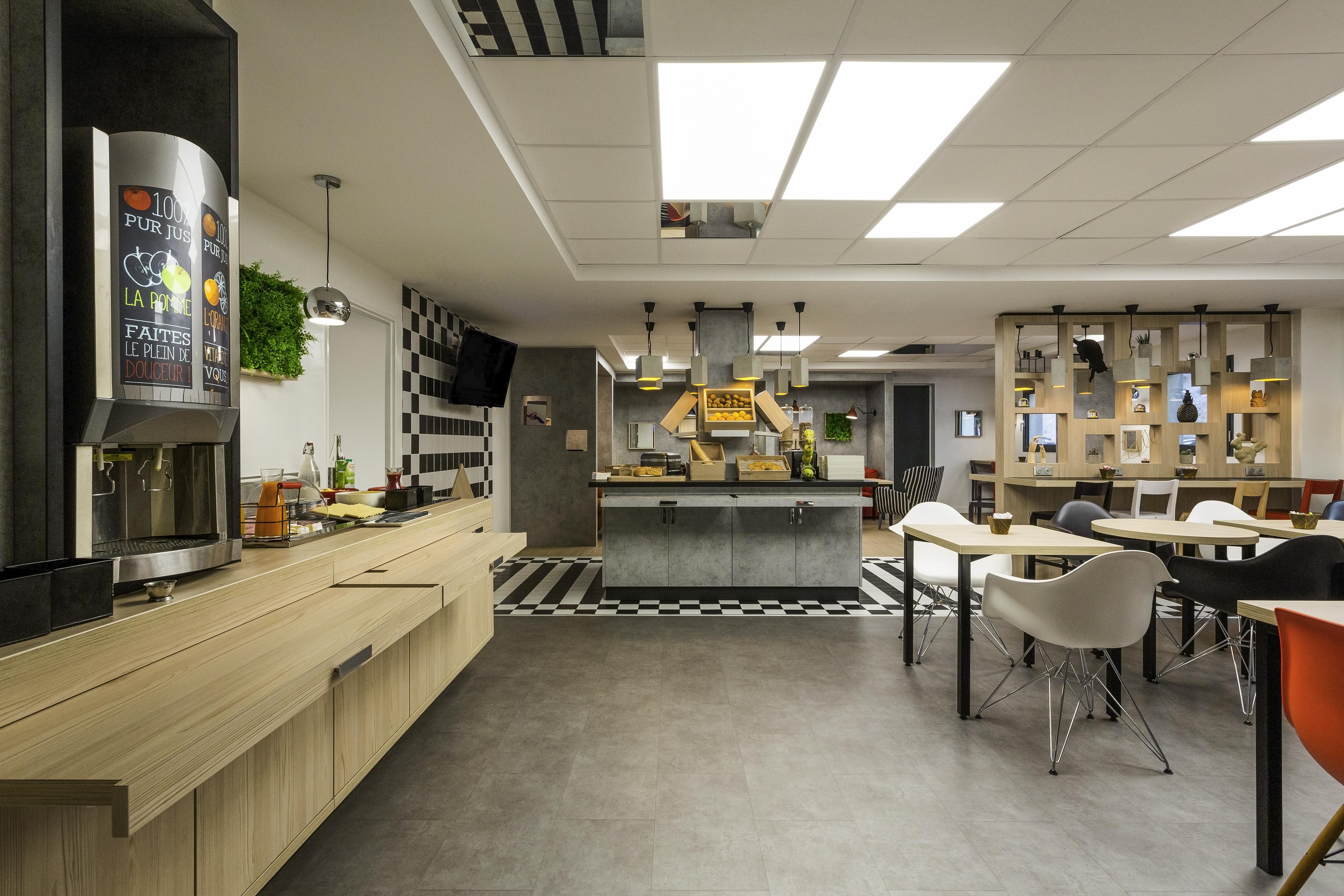 Ibis Bordeaux Centre - Gare Saint-Jean Hotel Екстериор снимка