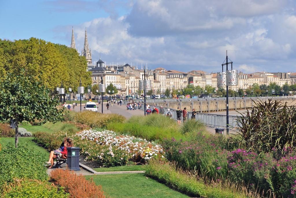 Ibis Bordeaux Centre - Gare Saint-Jean Hotel Екстериор снимка